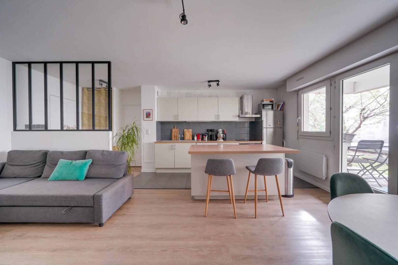 Pleasant Flat In Bordeaux With Terrace And Parking Apartman Kültér fotó