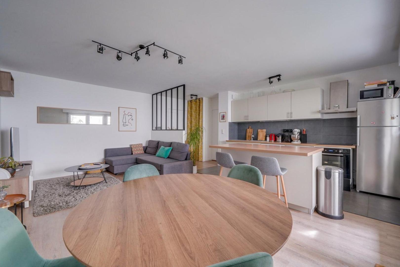 Pleasant Flat In Bordeaux With Terrace And Parking Apartman Kültér fotó