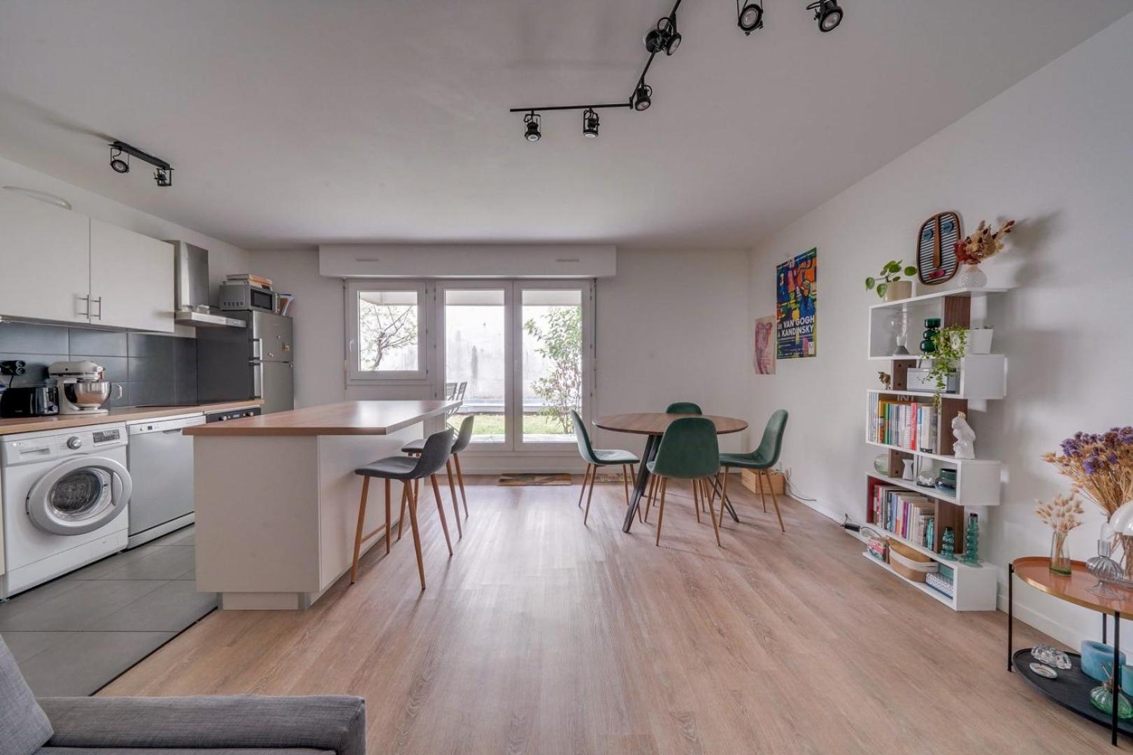 Pleasant Flat In Bordeaux With Terrace And Parking Apartman Kültér fotó
