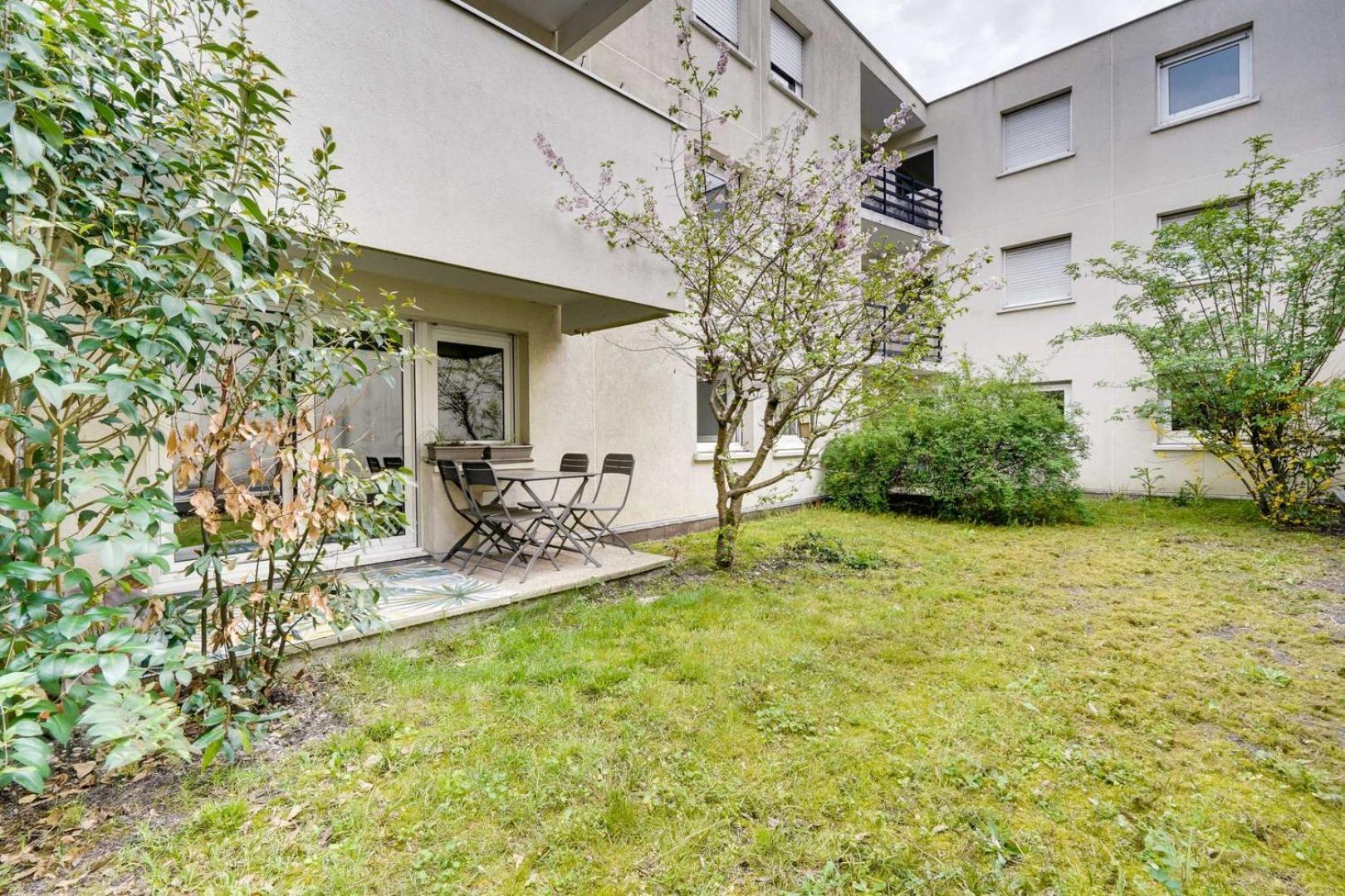 Pleasant Flat In Bordeaux With Terrace And Parking Apartman Kültér fotó